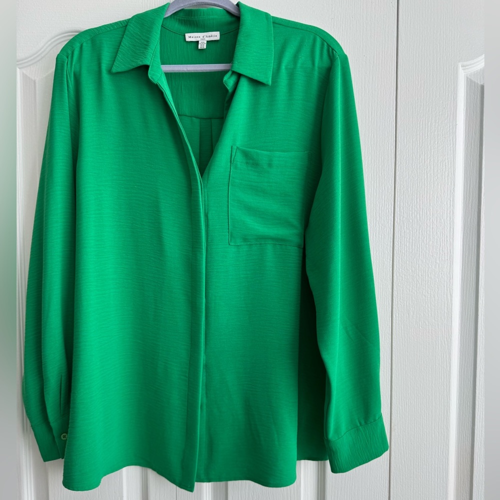 Women’s Bright Green Long-Sleeve Button-Up Blouse size XL